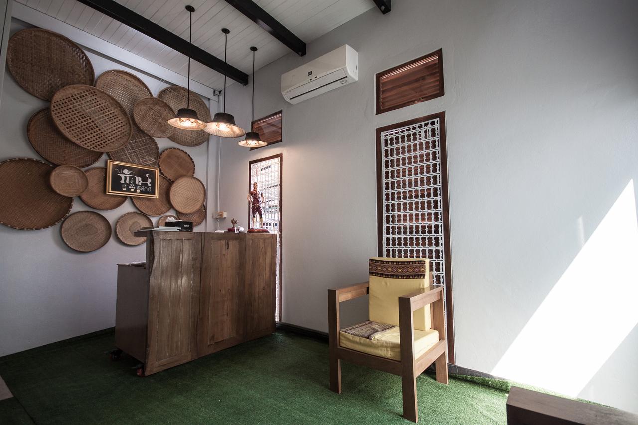 Jong Lux Pak Dee Bed and Breakfast Uttaradit Exteriör bild